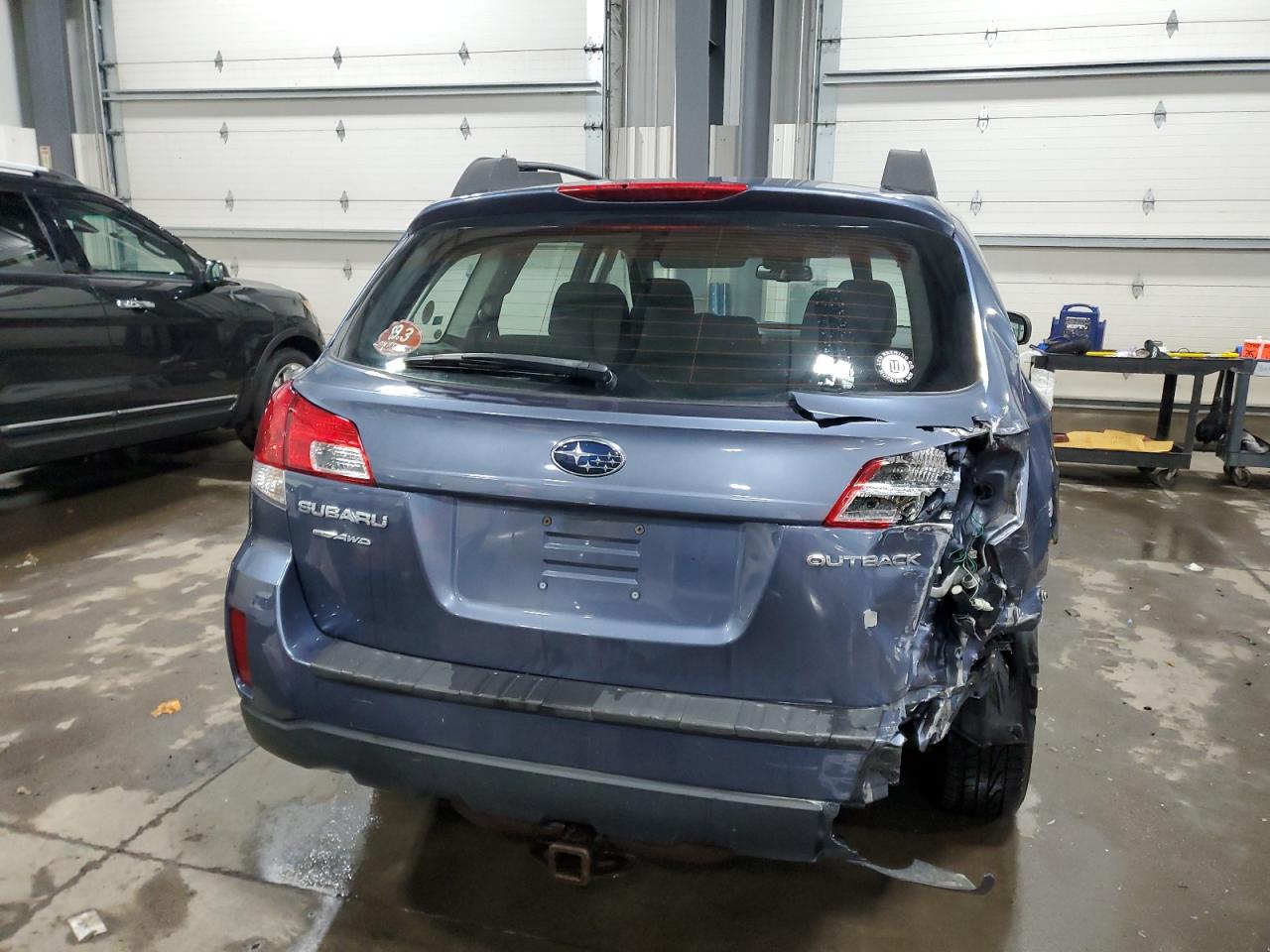 2013 Subaru Outback - Image 6
