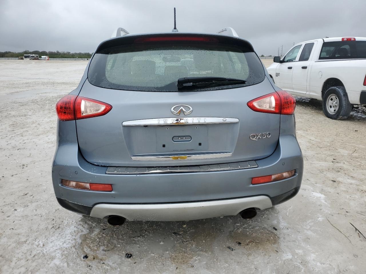 2016 Infiniti QX50 - Image 6