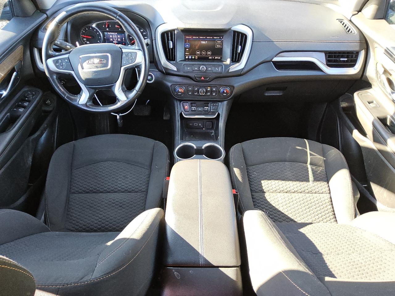 2020 GMC Terrain - Image 8