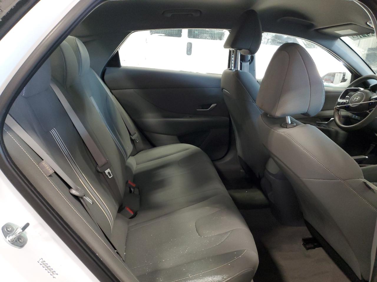 2024 Hyundai Elantra - Image 10