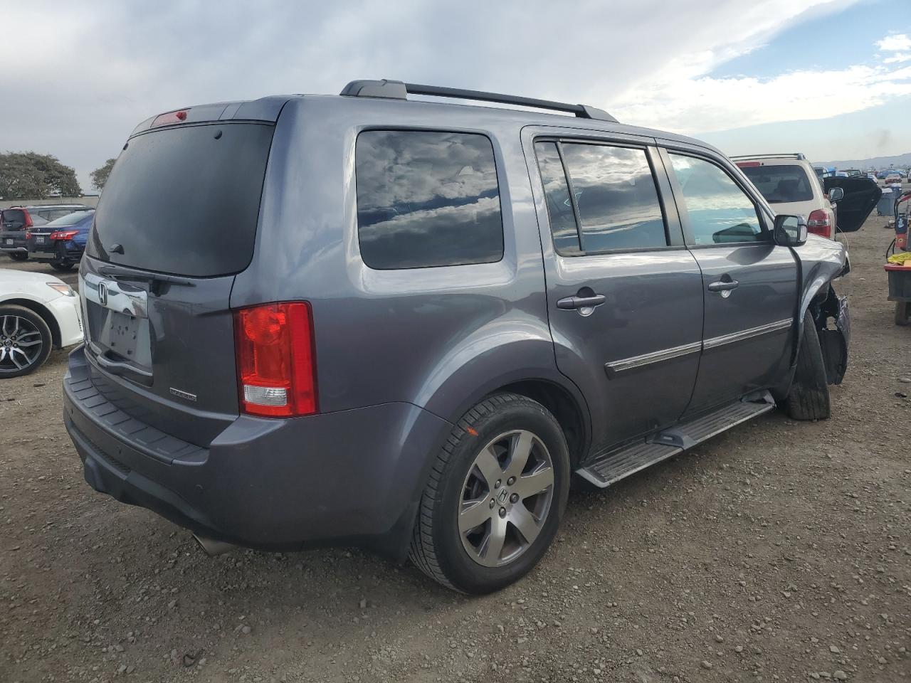 VIN 5FNYF3H99FB020019 2015 HONDA PILOT no.3