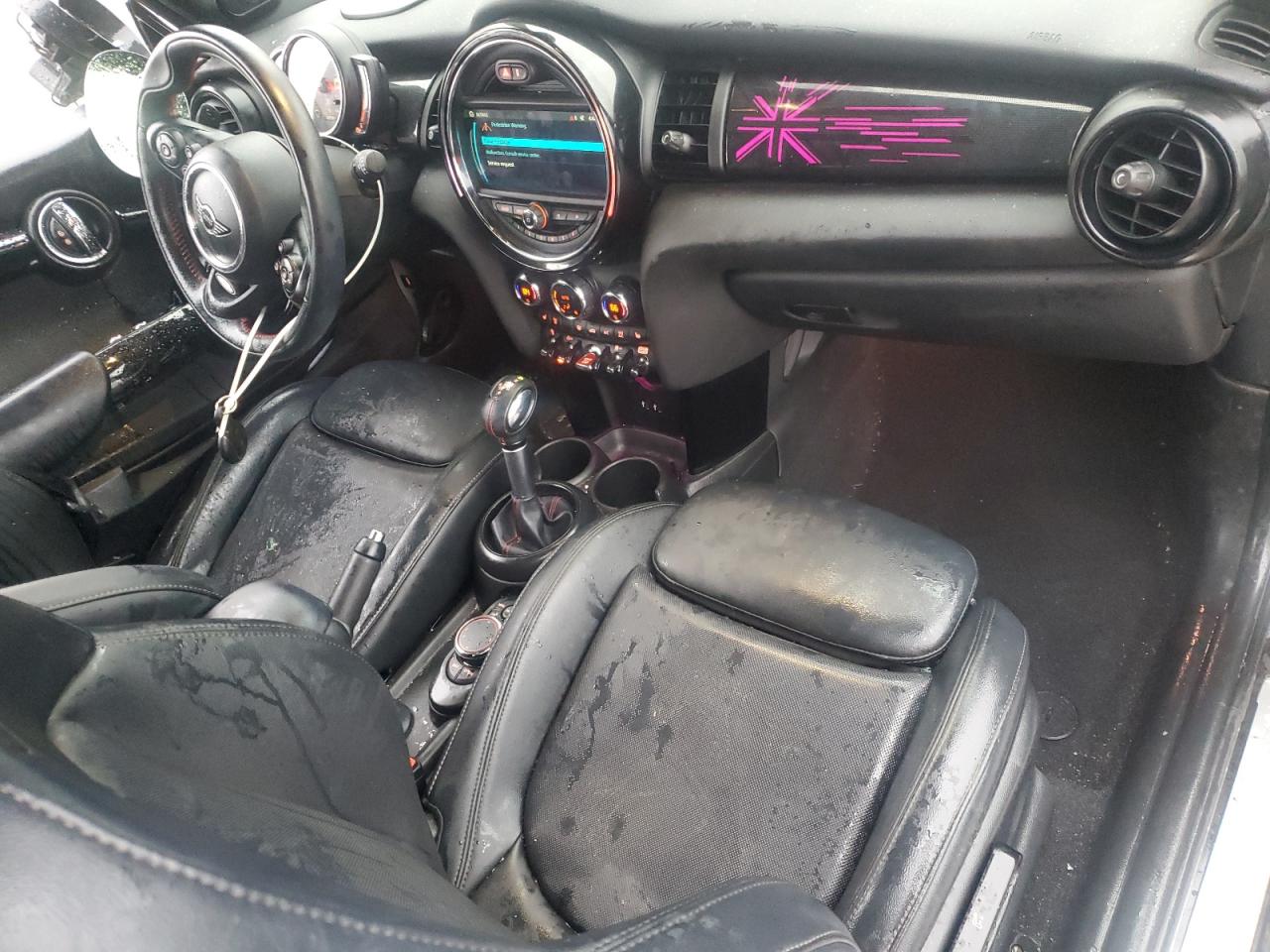 2019 MINI Cooper - Image 8