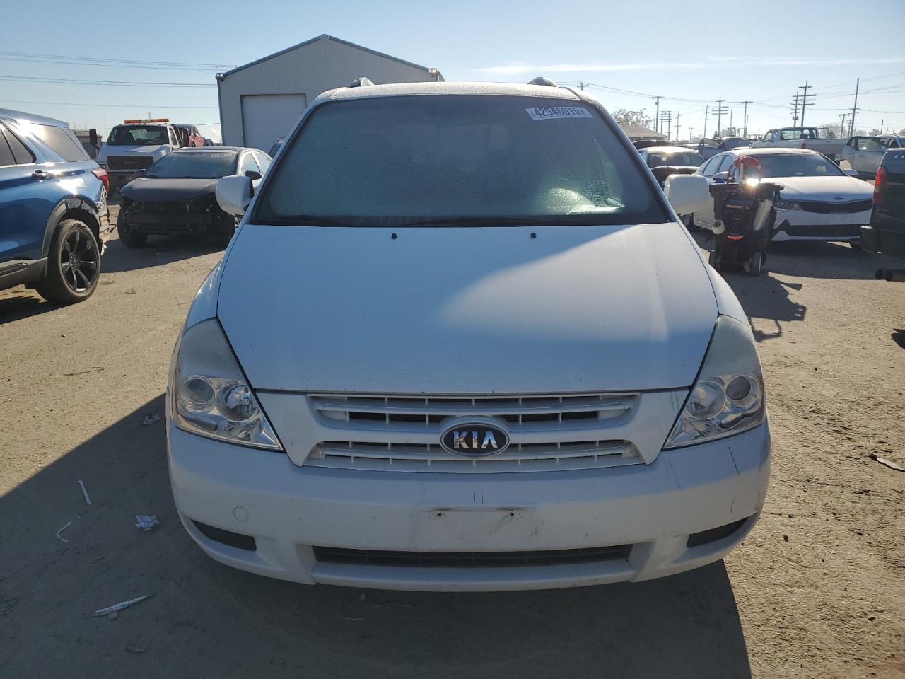 2010 Kia Sedona - Image 5