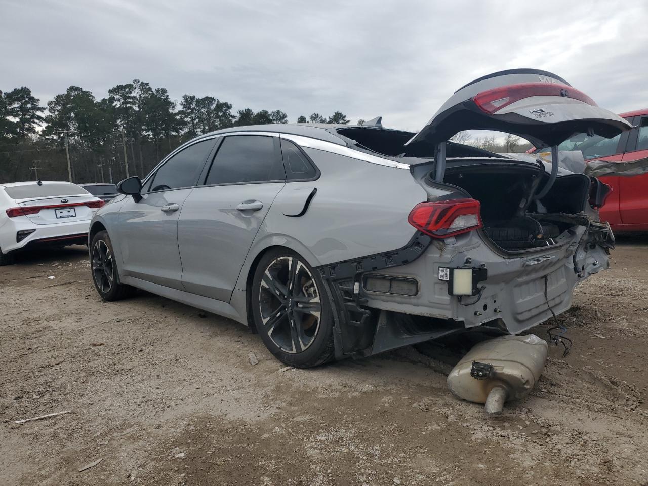 2022 Kia K5 - Image 2