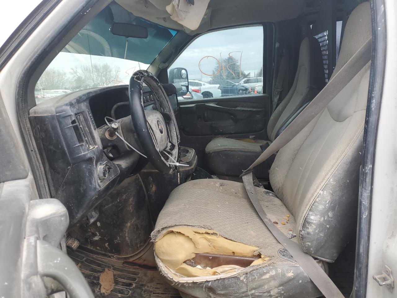 2009 Chevrolet Express - Image 7