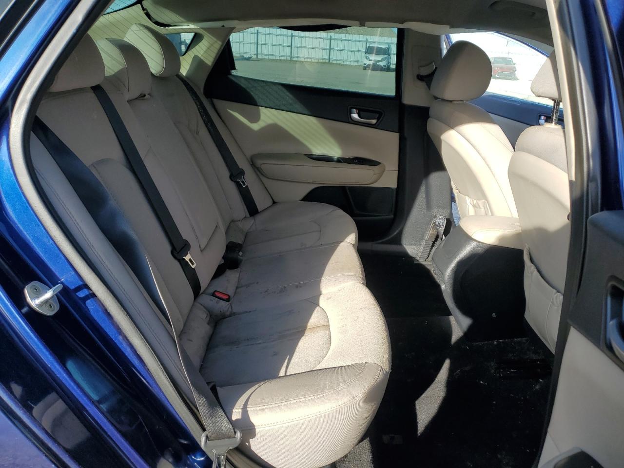 2016 Kia Optima - Image 10
