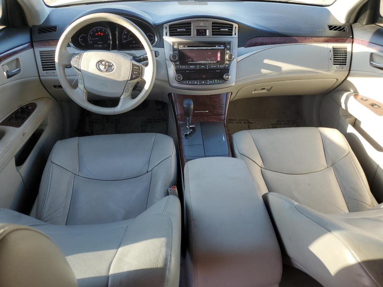 2012 Toyota Avalon - Image 8