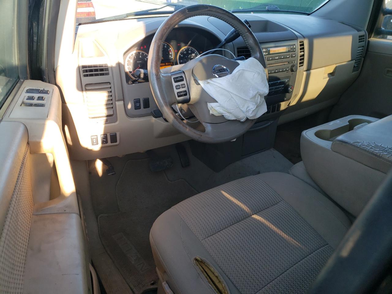 2008 Nissan Titan - Image 8