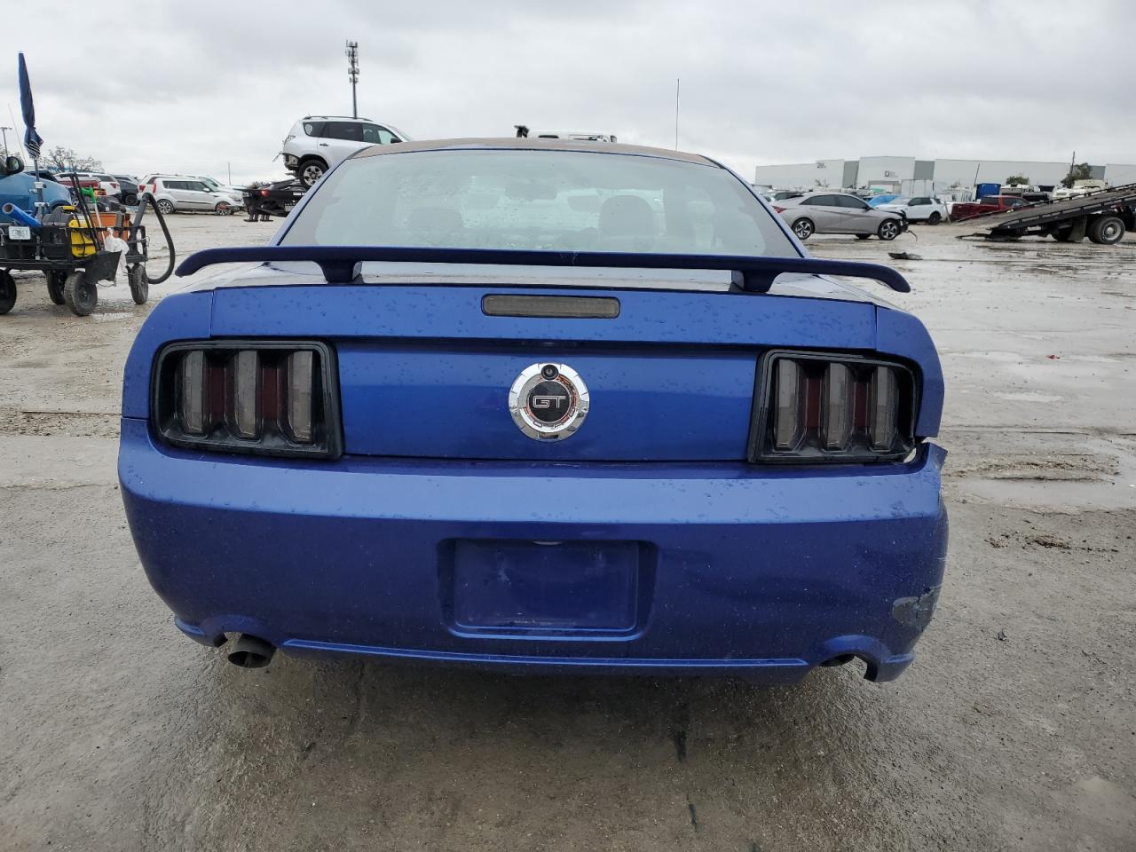 2005 Ford Mustang - Image 6