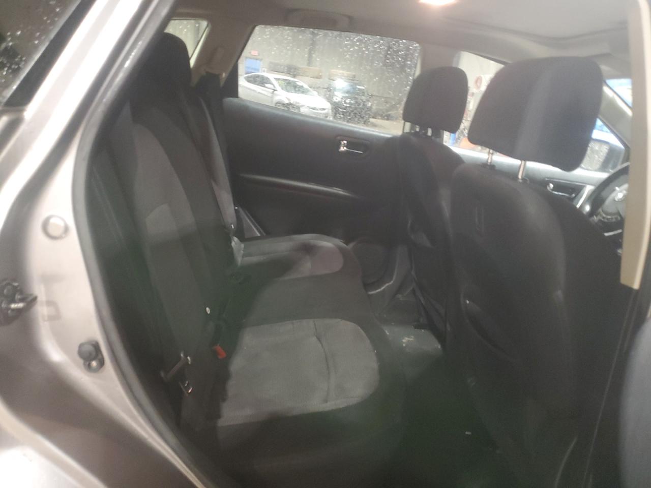 2013 Nissan Rogue - Image 11