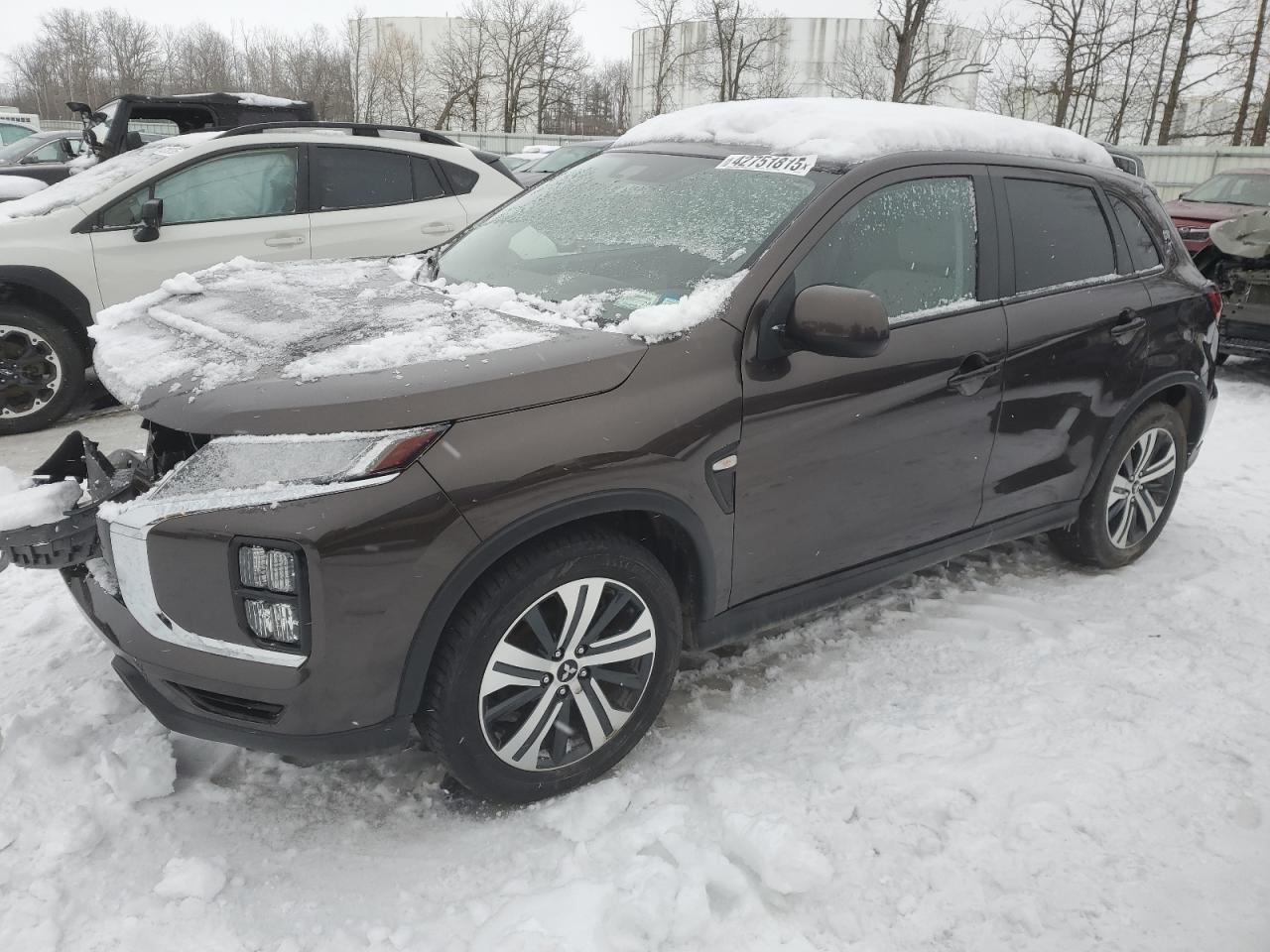 2021 Mitsubishi Outlander - Image 1