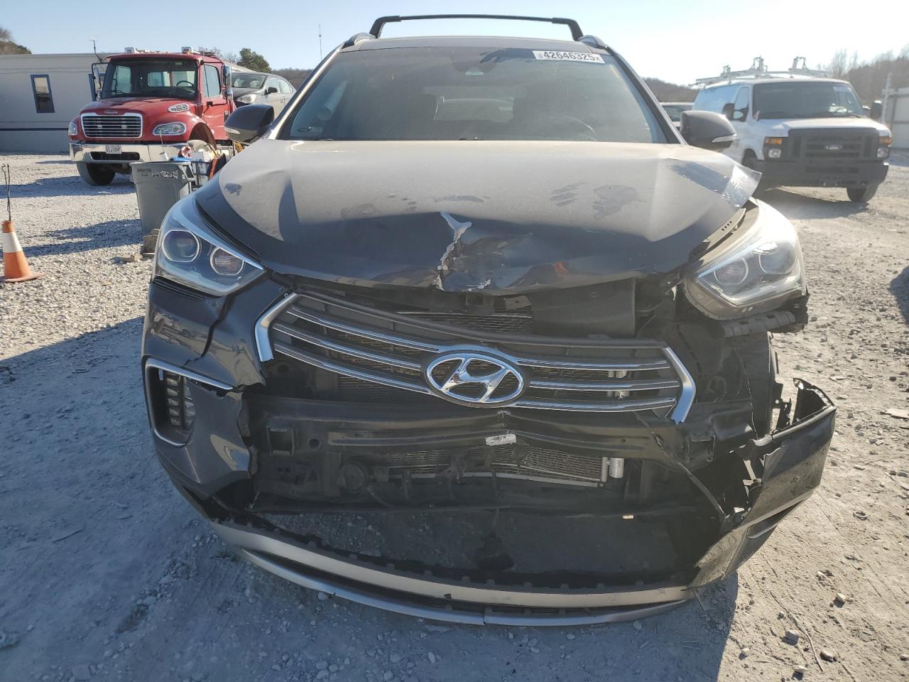 2018 Hyundai Santa Fe - Image 5