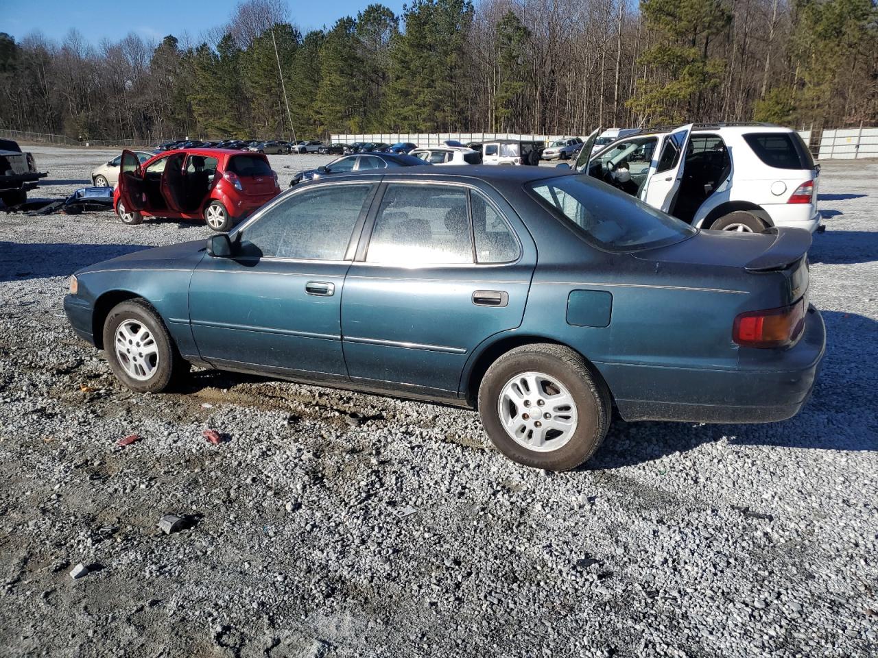 1996 Toyota Camry - Image 2