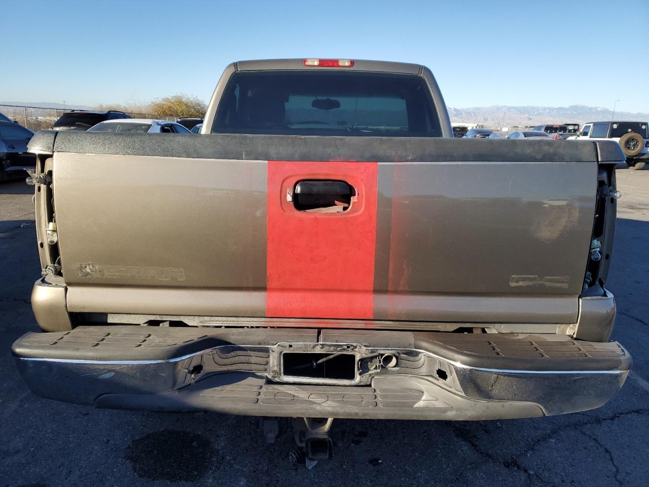 2003 GMC Sierra - Image 6
