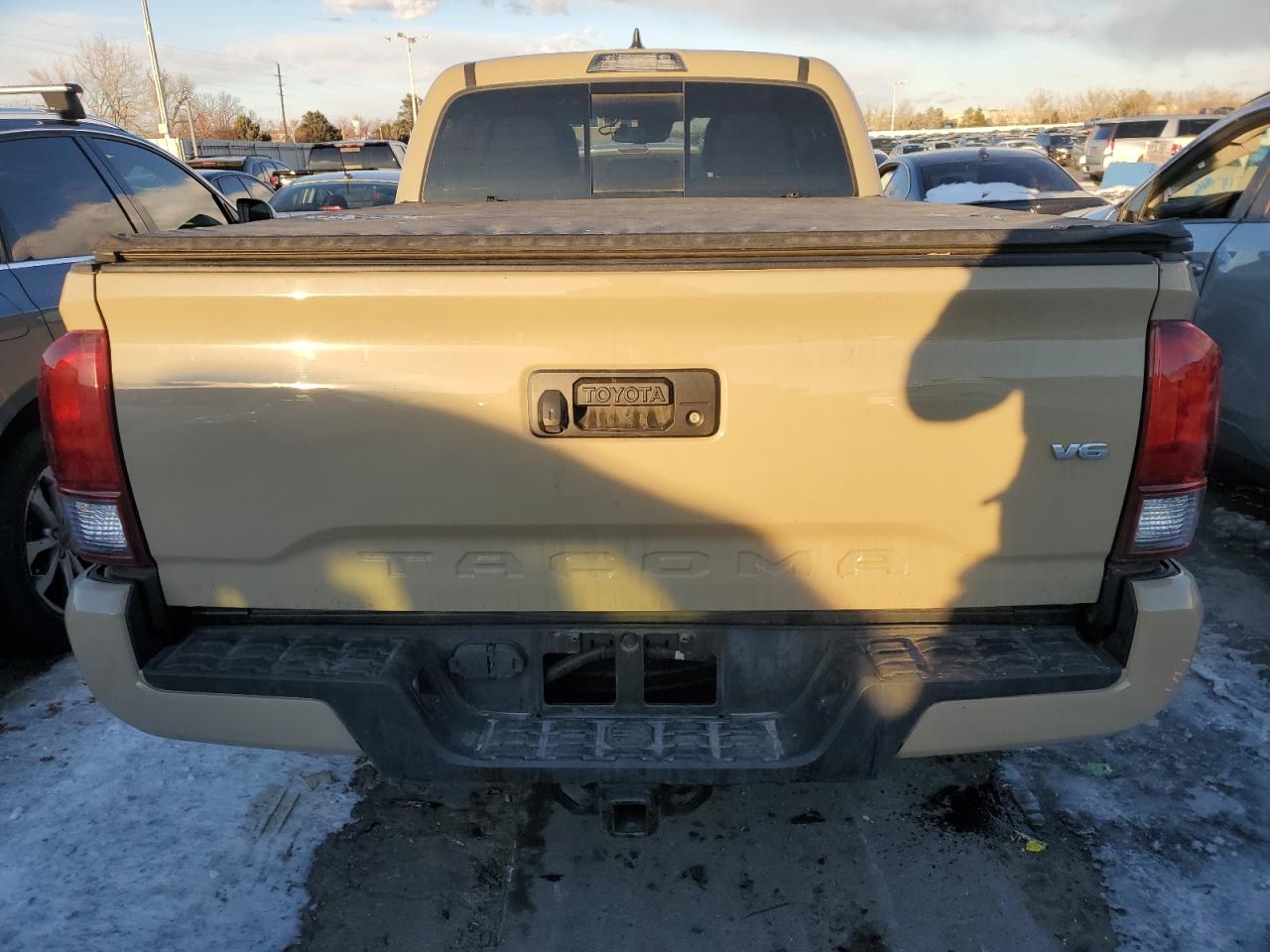 2019 Toyota Tacoma - Image 6