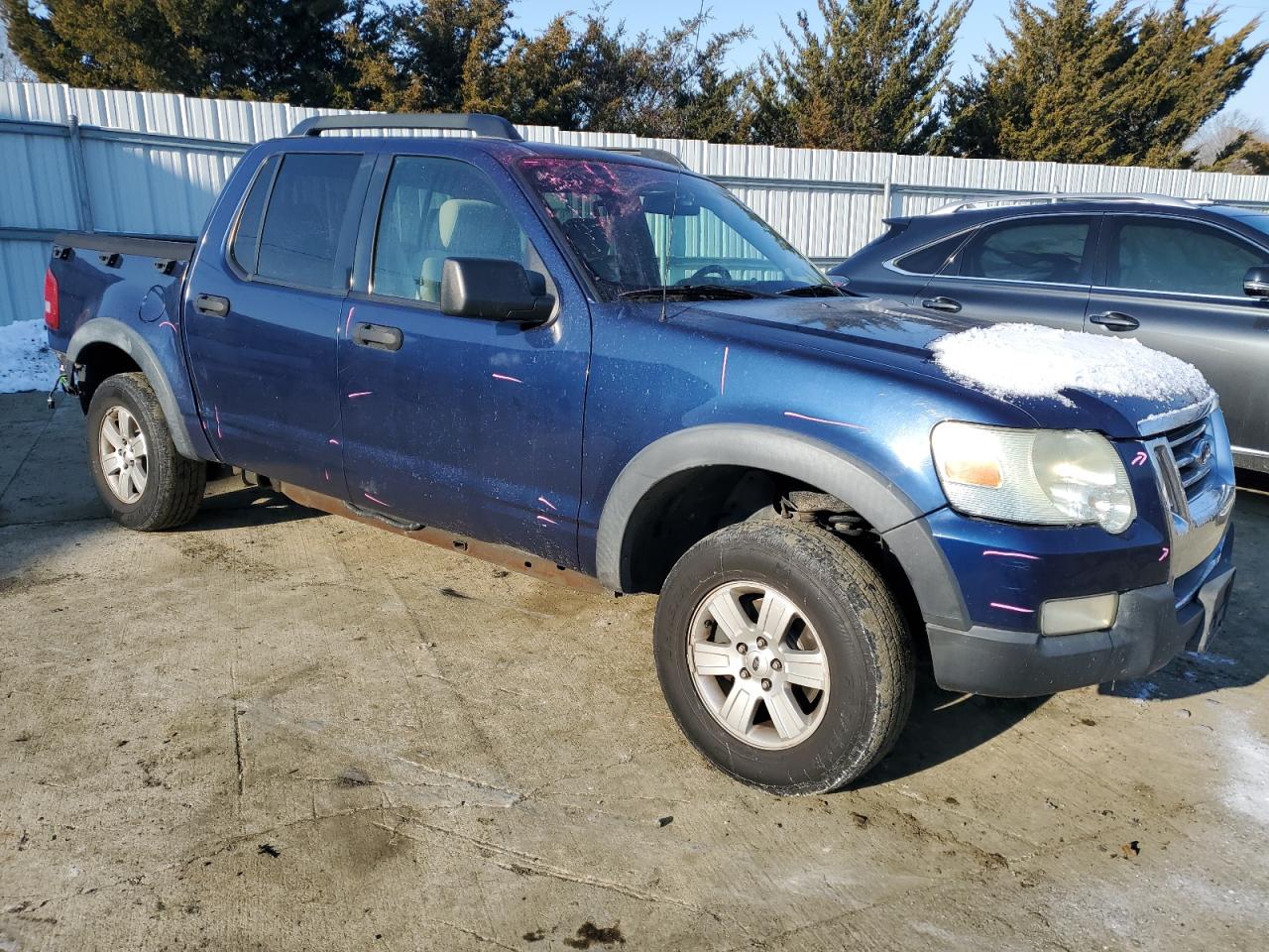 2008 Ford Explorer - Image 4