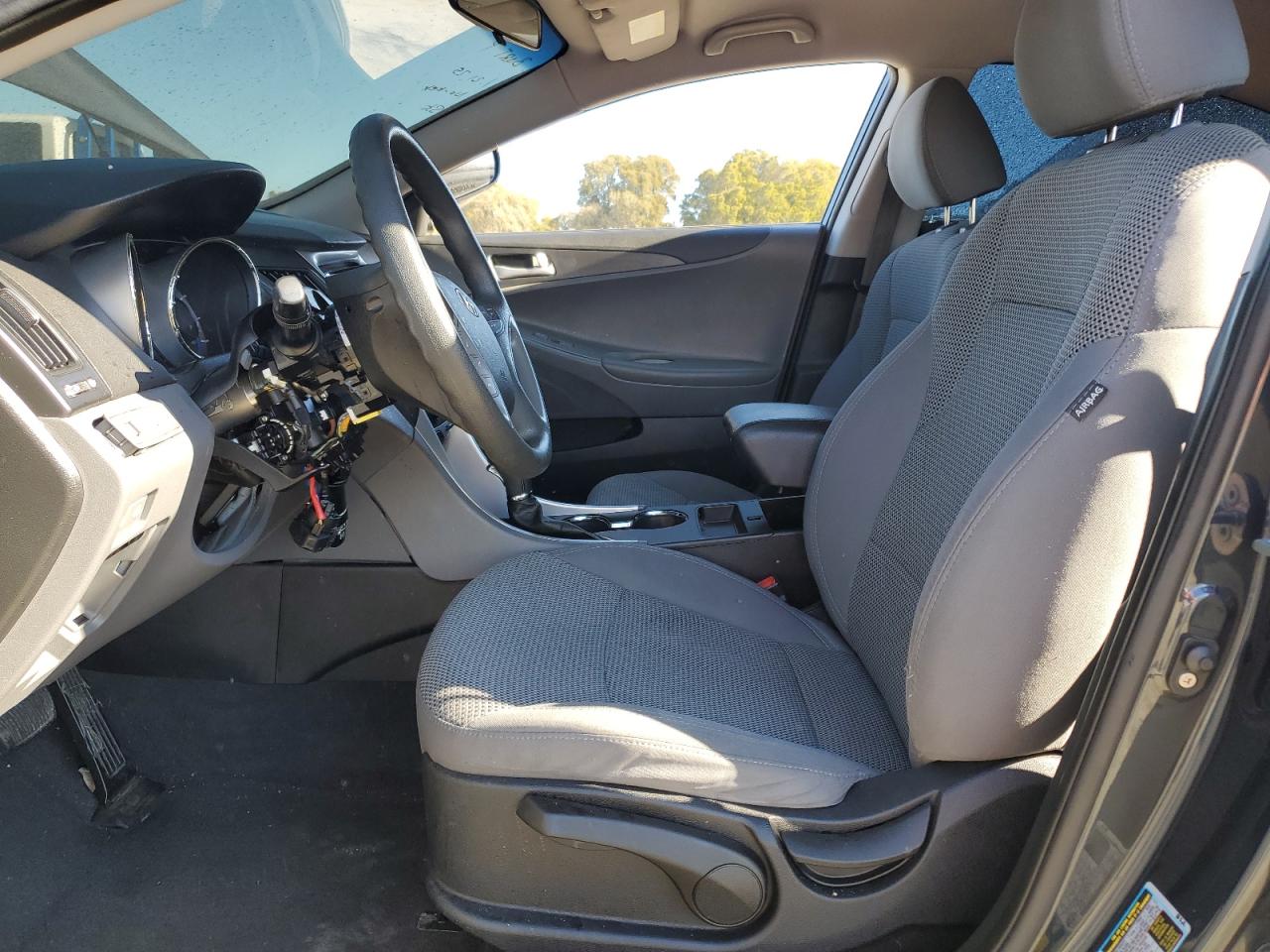 2011 Hyundai Sonata - Image 7