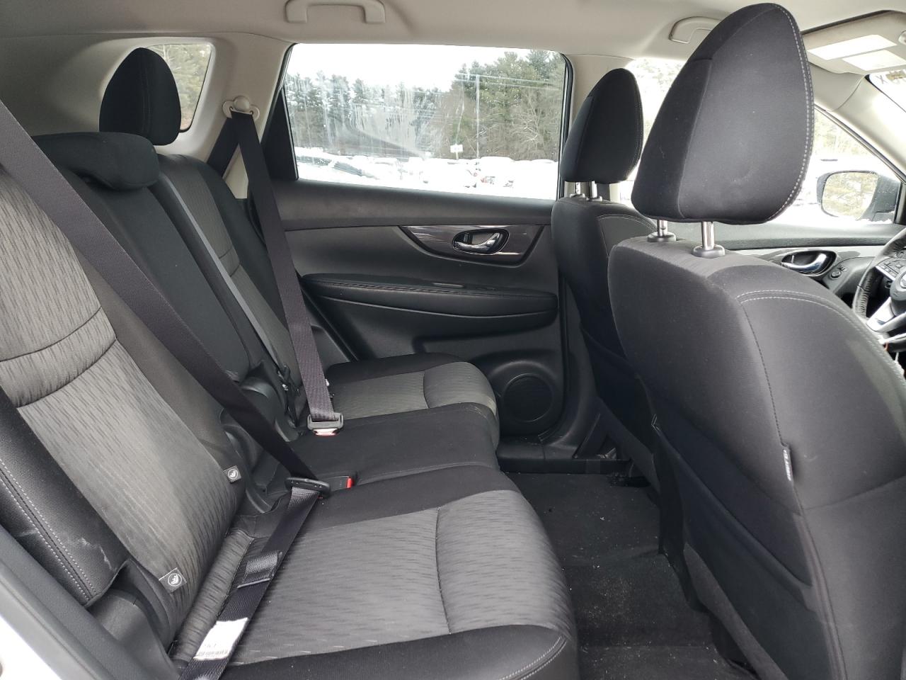 2019 Nissan Rogue - Image 11