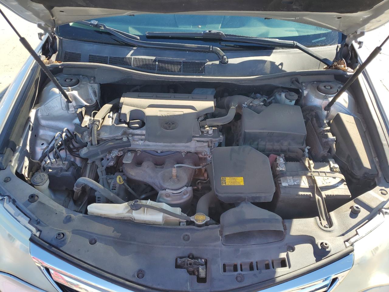 2014 Toyota Camry - Image 11