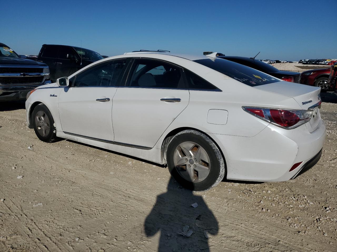 2011 Hyundai Sonata - Image 2