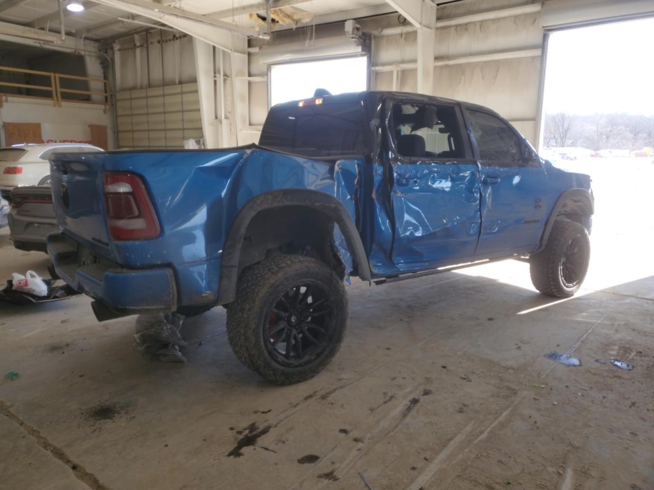 2022 RAM 1500 - Image 3