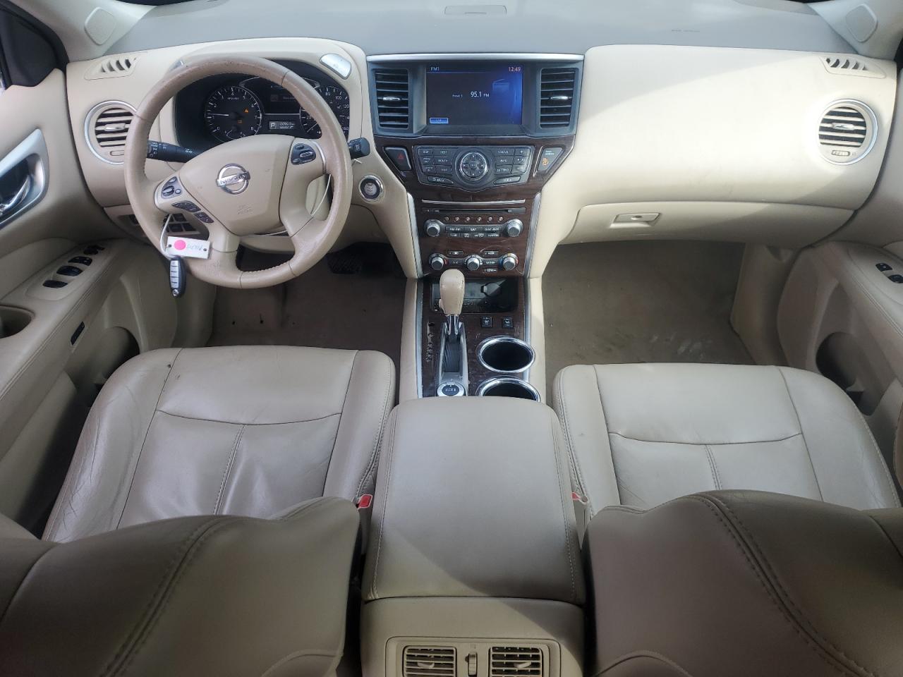 2014 Nissan Pathfinder - Image 8