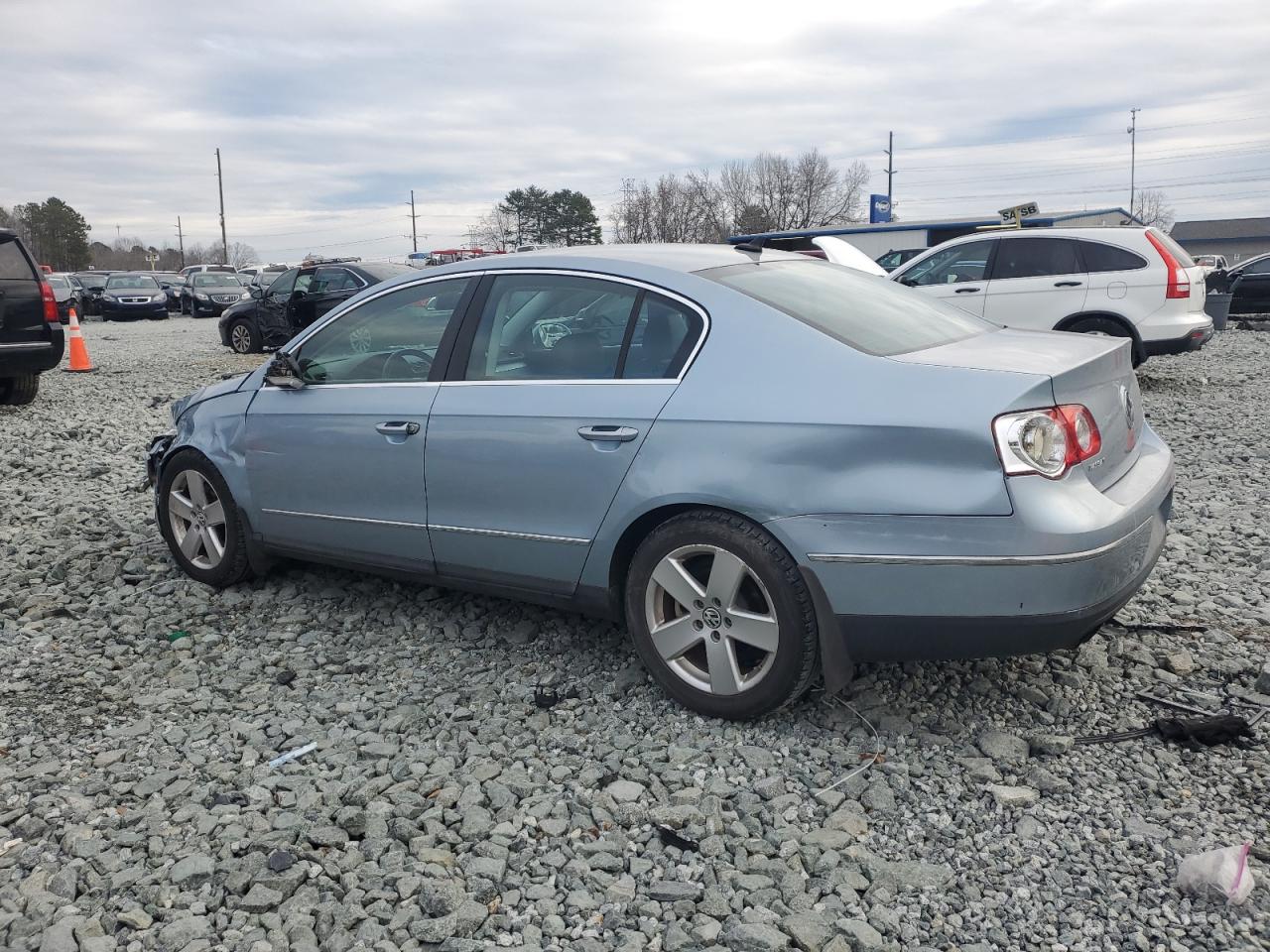 2008 Volkswagen Passat - Image 2