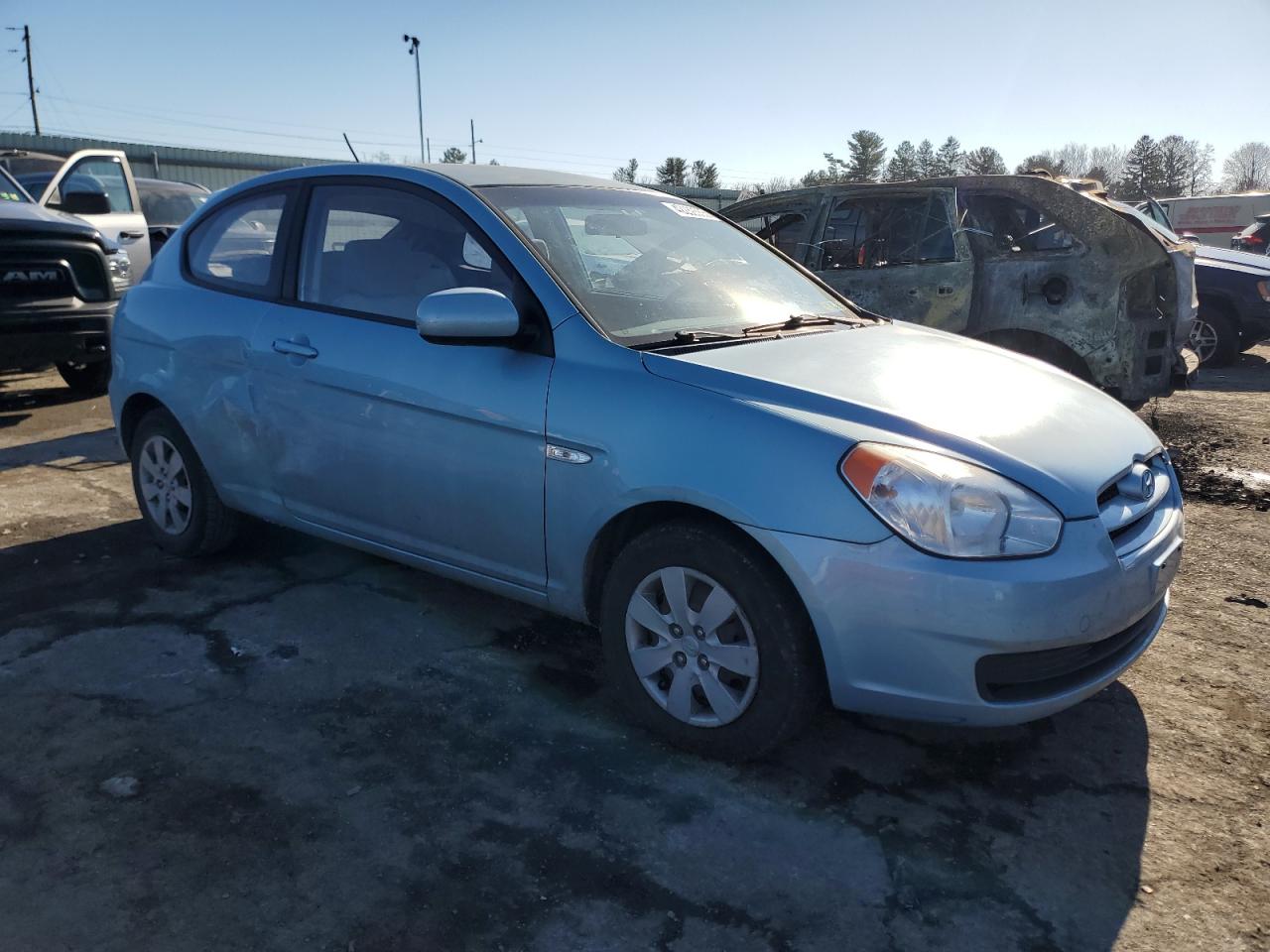 2010 Hyundai Accent - Image 4