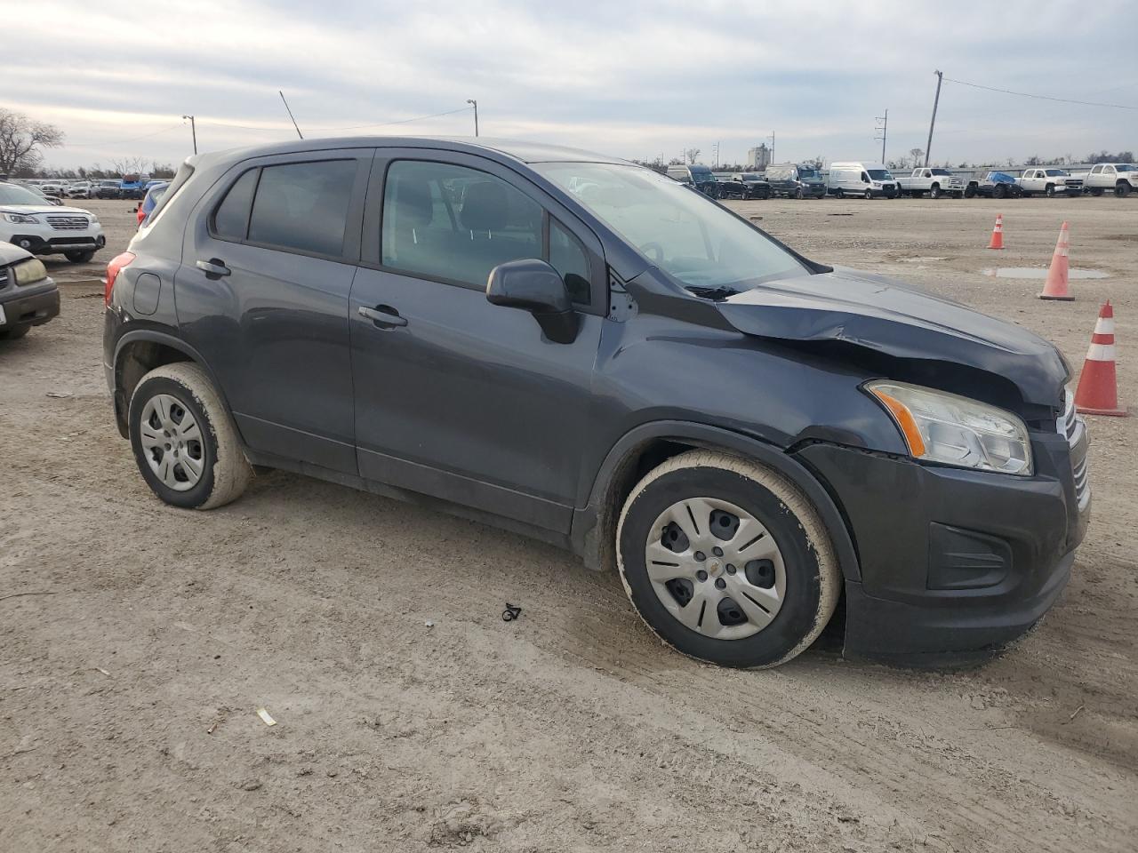 VIN 3GNCJKSB8GL139608 2016 CHEVROLET TRAX no.4