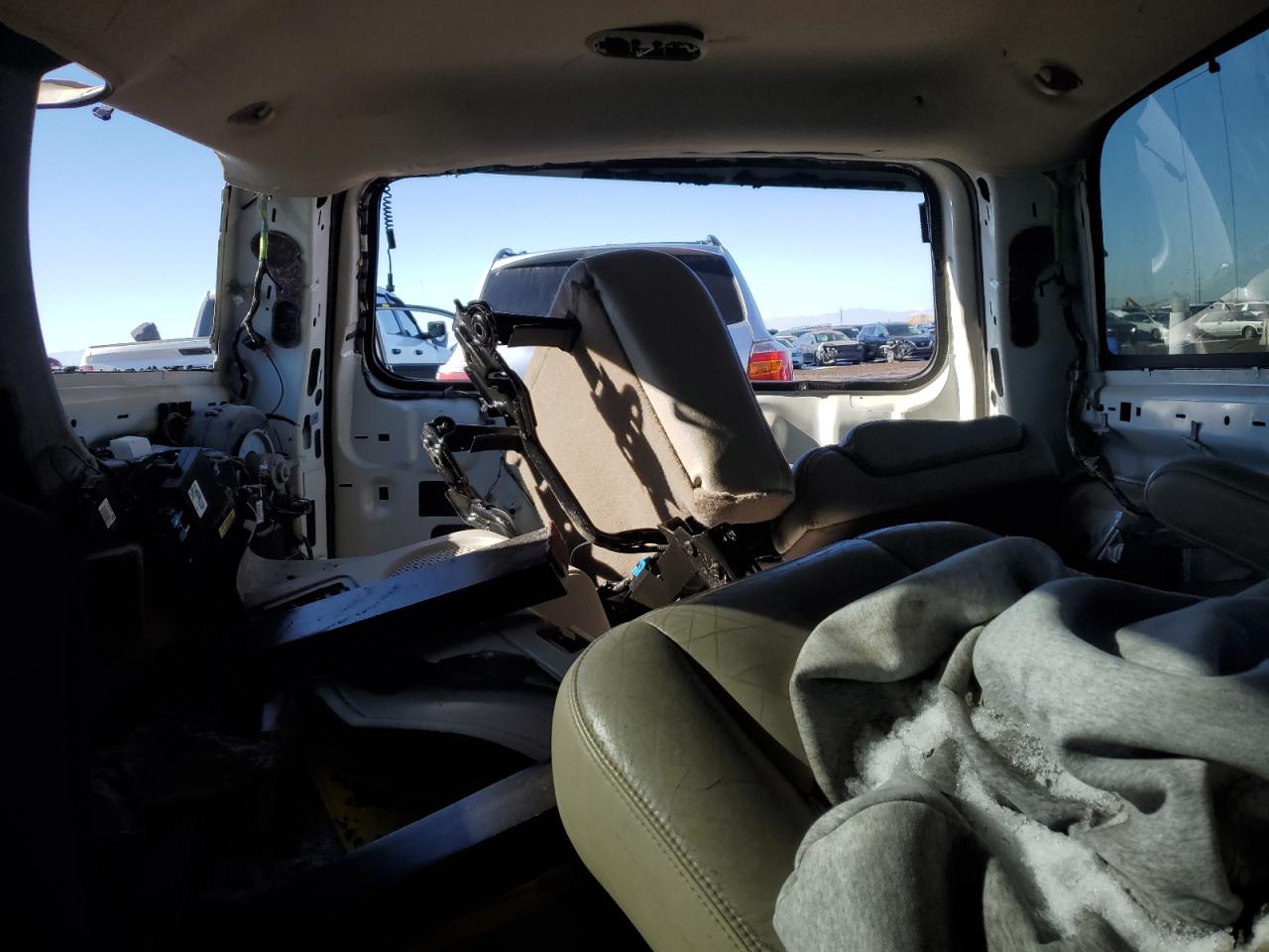2006 Cadillac Escalade - Image 10