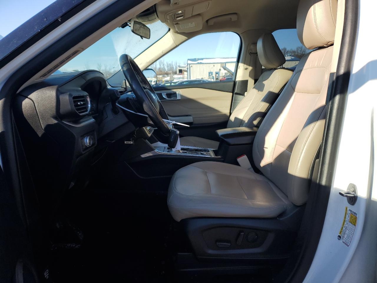 2020 Ford Explorer - Image 7