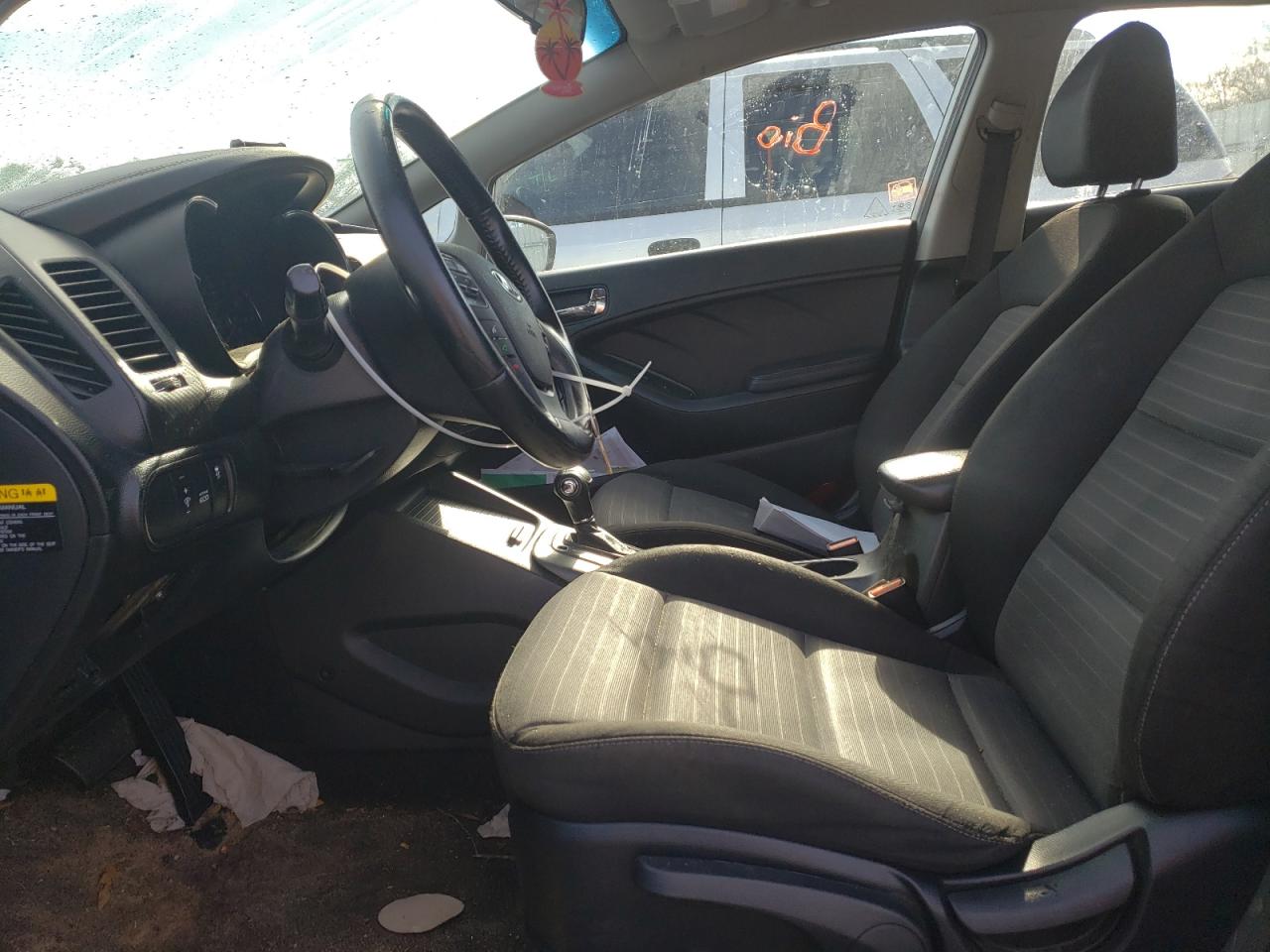 2016 Kia Forte - Image 7