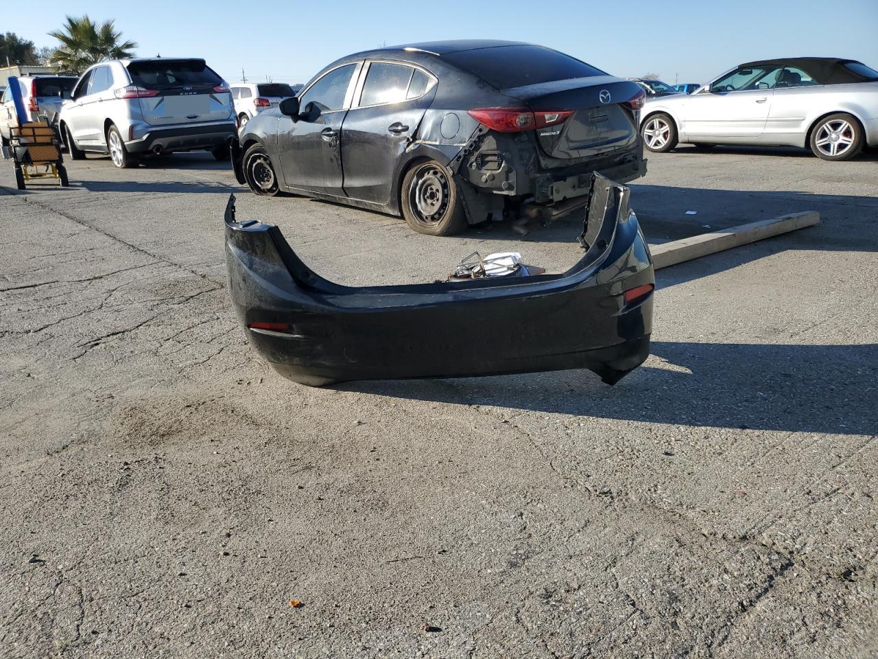 2017 Mazda 3 - Image 12