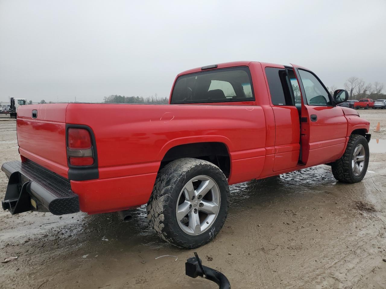 2001 Dodge RAM - Image 3