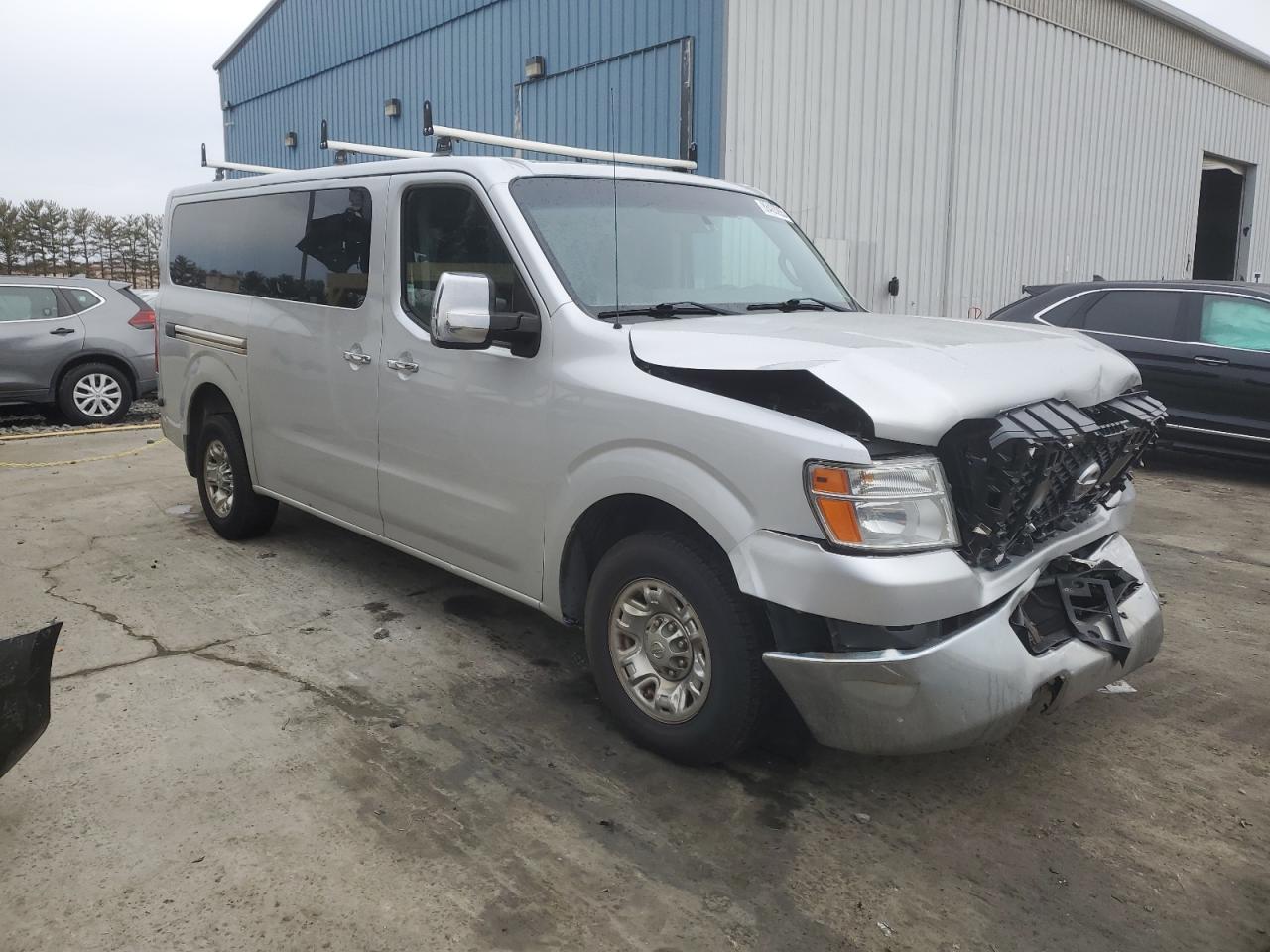 2014 Nissan NV - Image 4