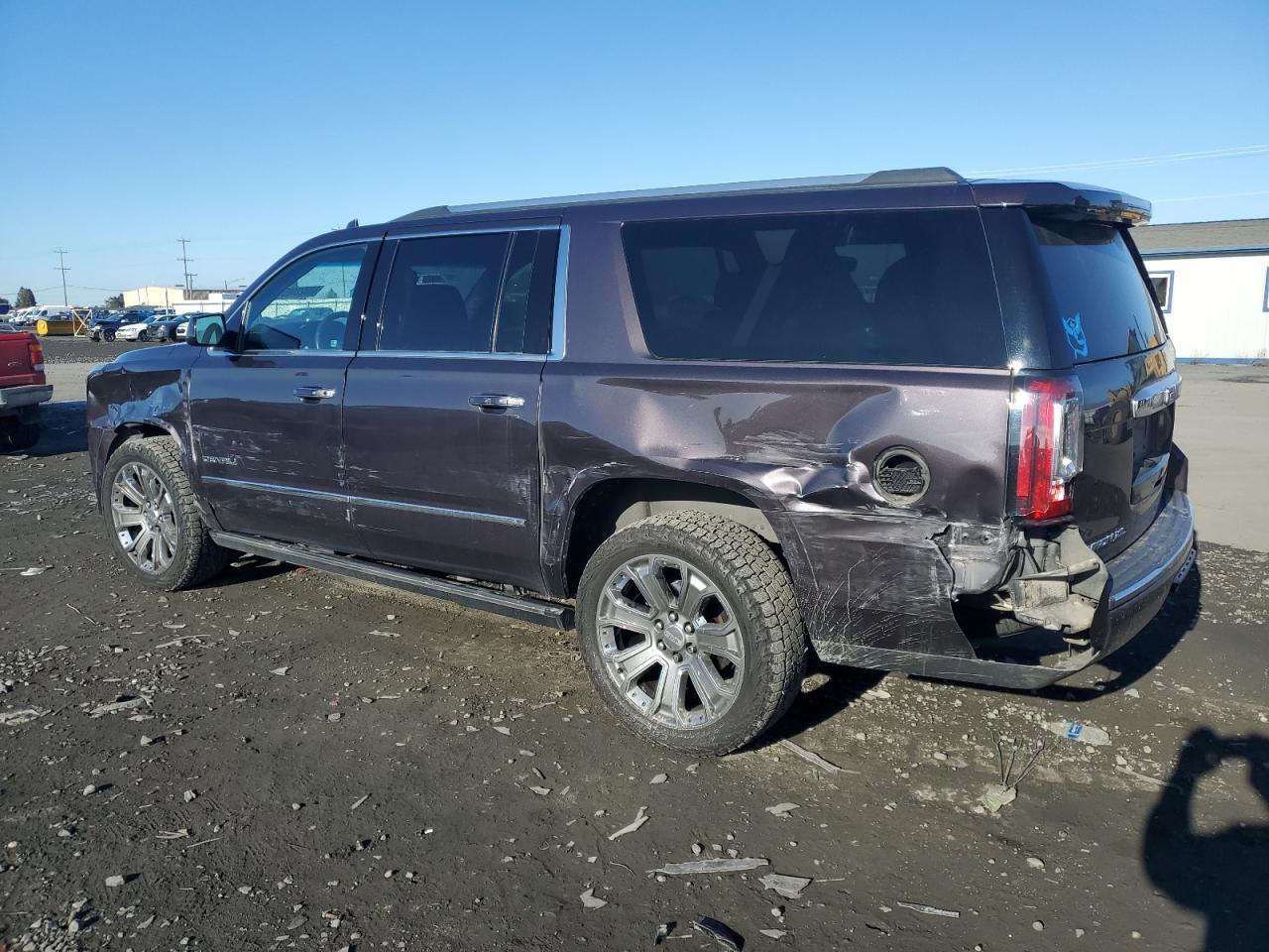 2016 GMC Yukon - Image 2