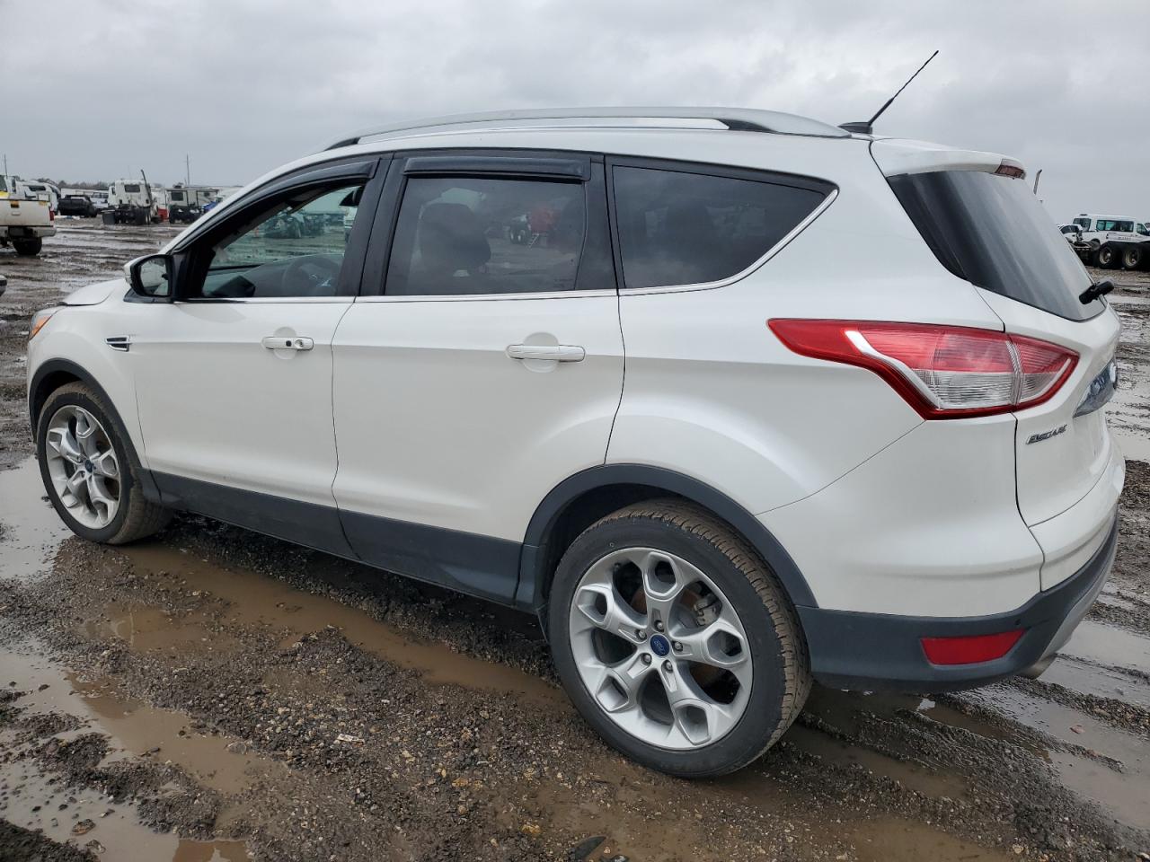 2014 Ford Escape - Image 2