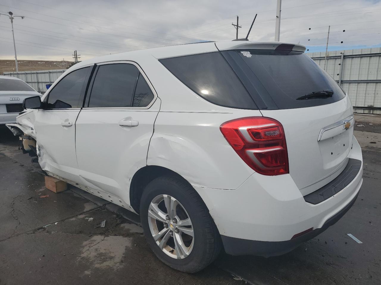 2016 Chevrolet Equinox - Image 2