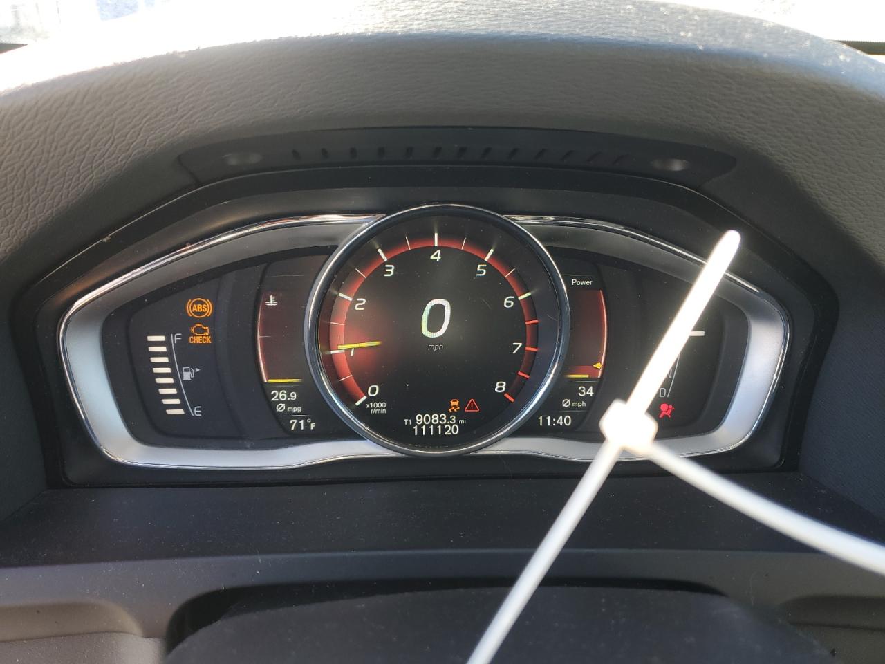 2018 Volvo V60 - Image 9