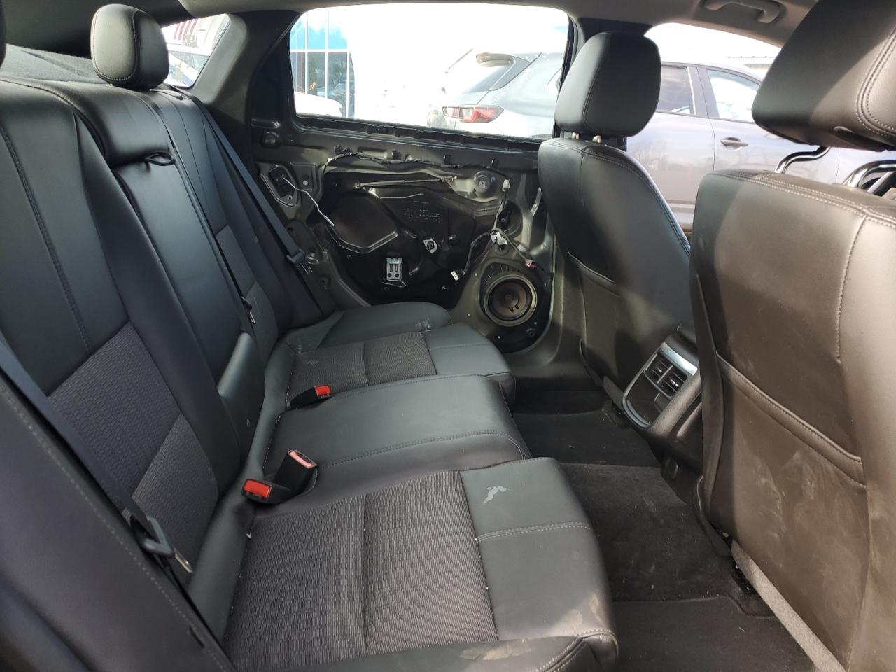 2015 Chevrolet Impala - Image 10