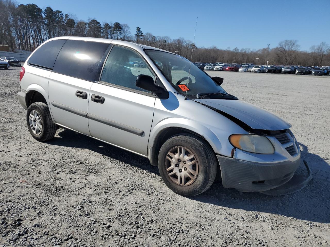 2005 Dodge Caravan - Image 4