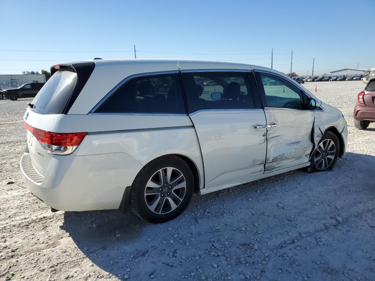 2014 Honda Odyssey - Image 3