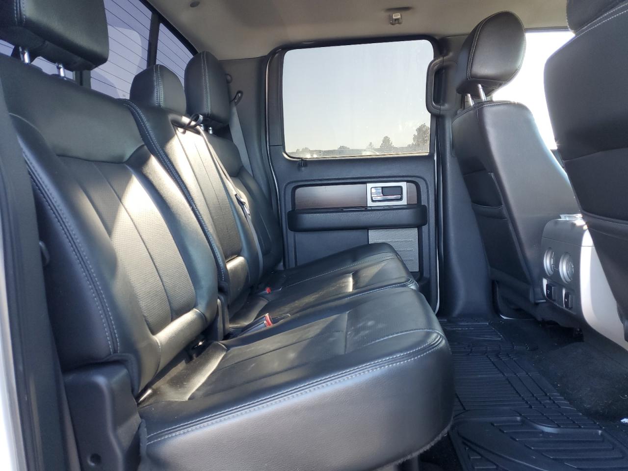 2014 Ford F-150 - Image 10
