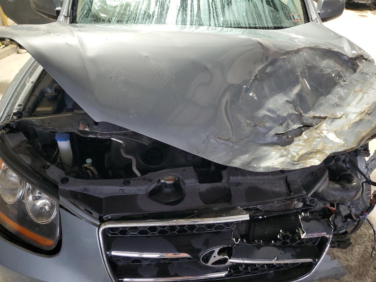 2009 Hyundai Santa Fe - Image 12