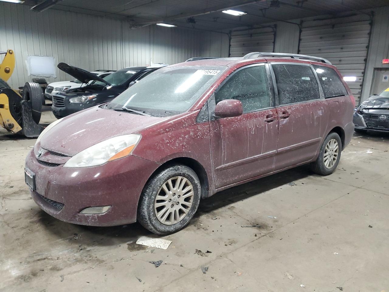 2008 Toyota Sienna - Image 1