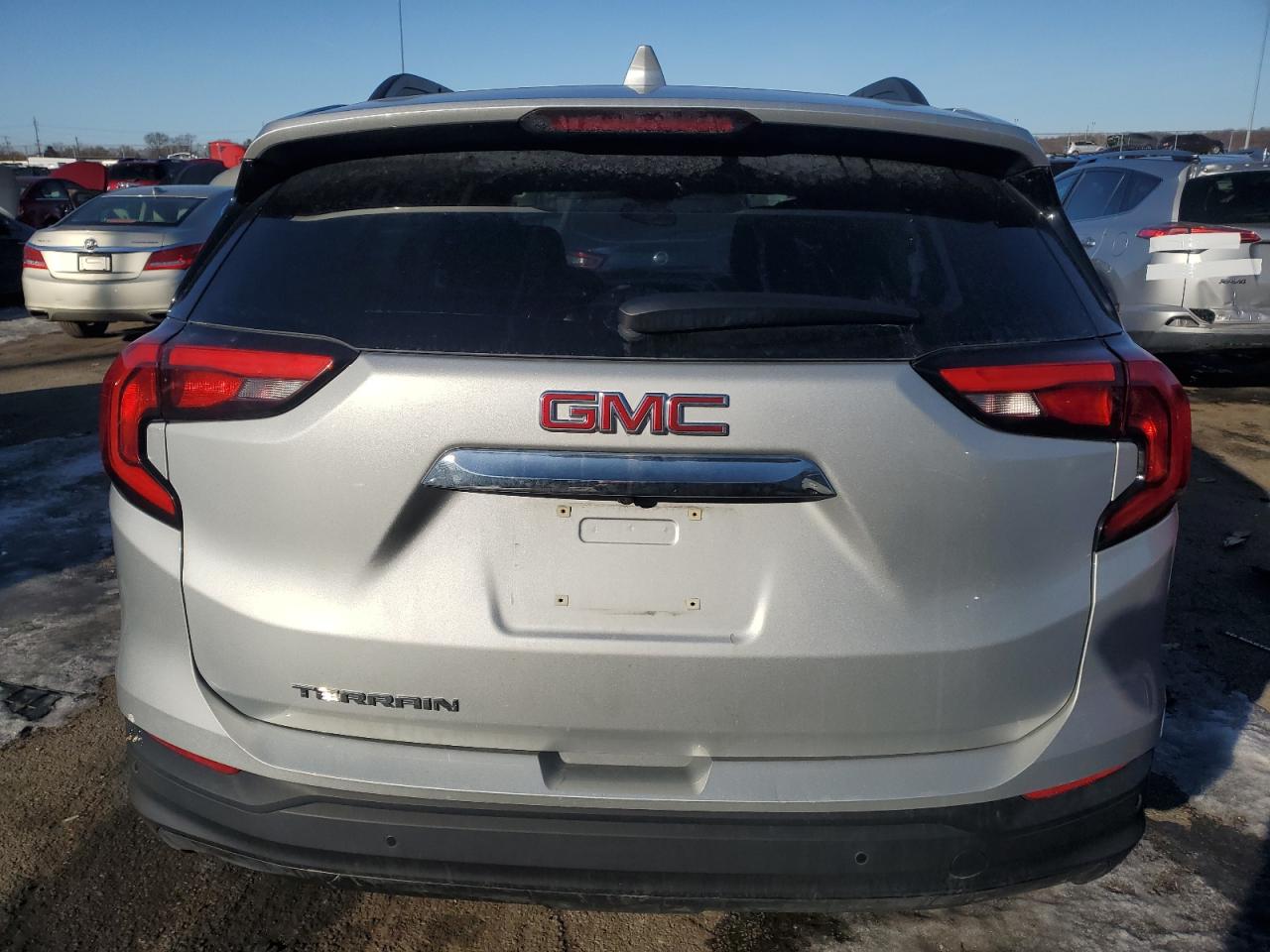 2020 GMC Terrain - Image 6