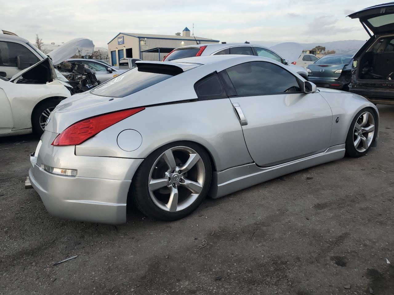 2006 Nissan 350Z - Image 3