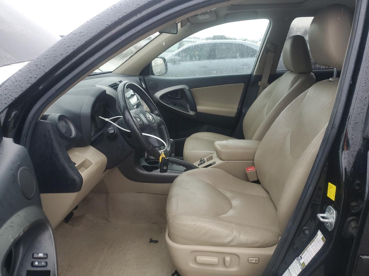 2011 Toyota RAV 4 - Image 7