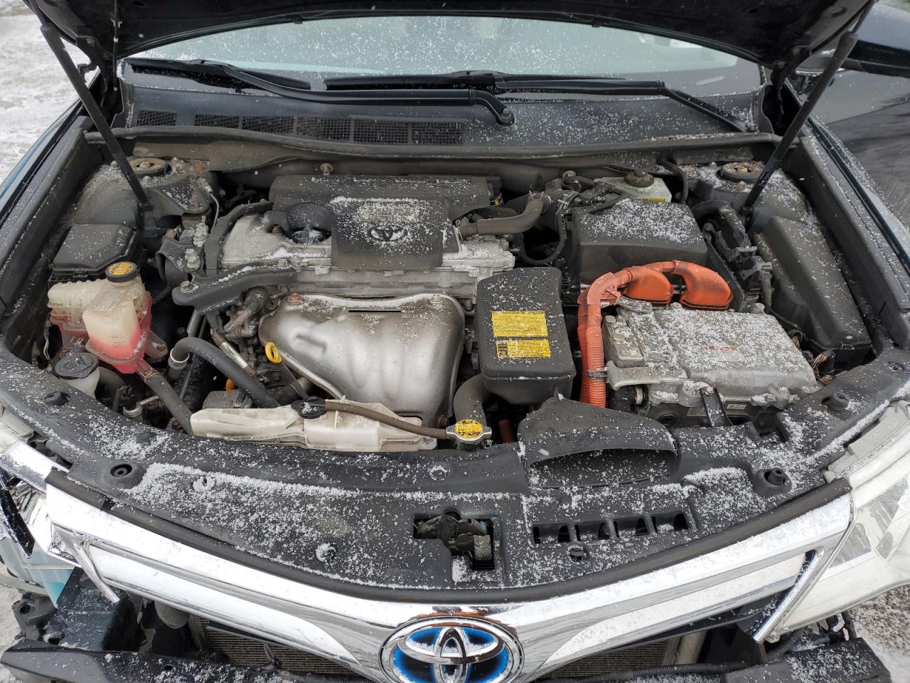 2012 Toyota Camry - Image 12