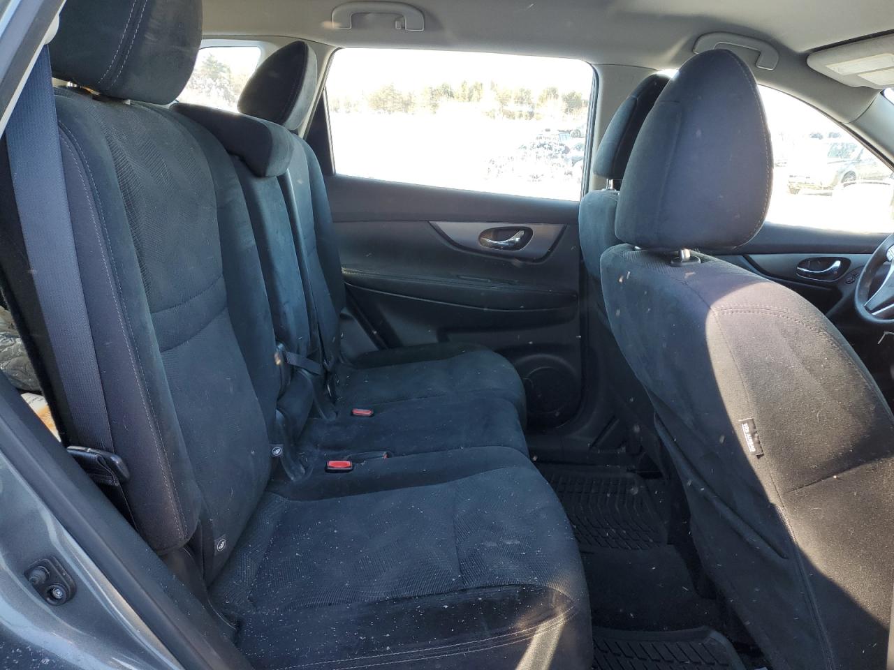 2016 Nissan Rogue - Image 11